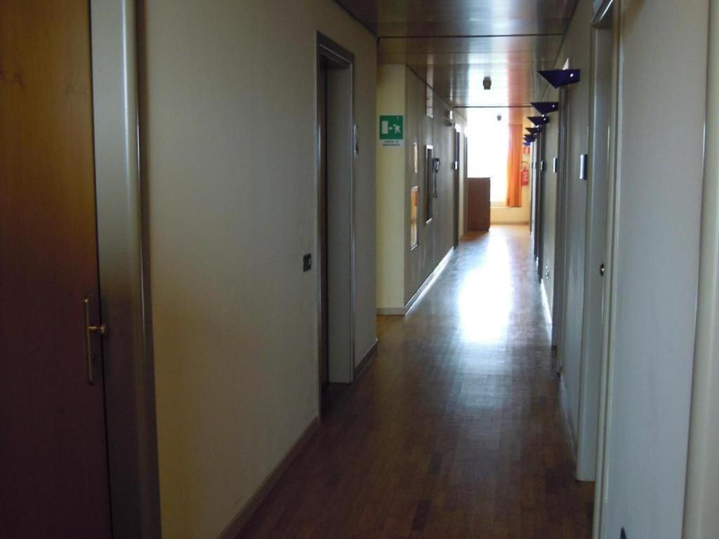 Hotel Xibana Tribano Bagian luar foto