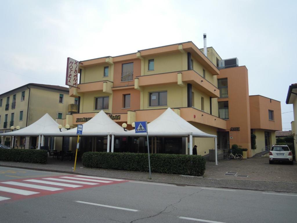 Hotel Xibana Tribano Bagian luar foto