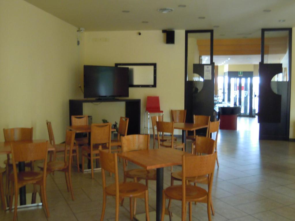 Hotel Xibana Tribano Bagian luar foto