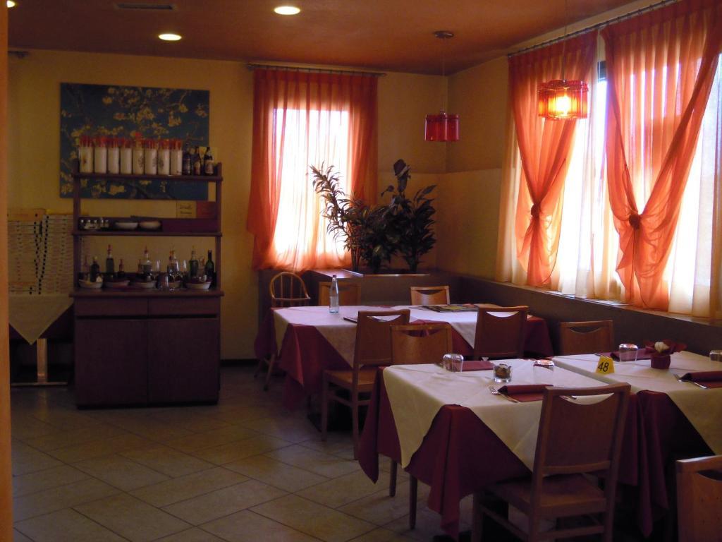 Hotel Xibana Tribano Bagian luar foto